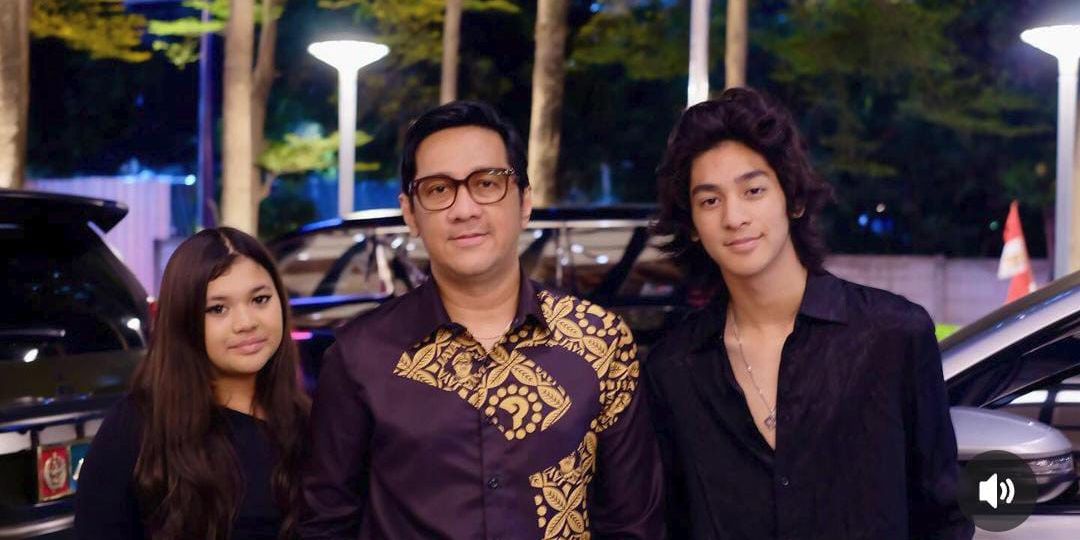 Potret Kenzy Putra Andre Taulany di Pernikahan Anak Tora Sudiro, Makin Ganteng Berambut Gondrong Mirip Harry Style