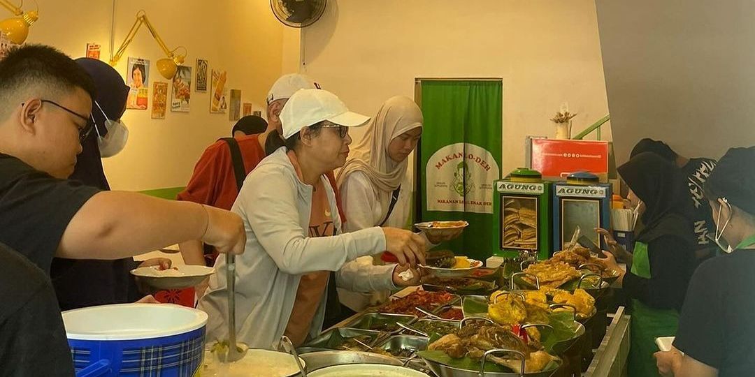 Santai Sri Mulyani di Pasar Tradisional, Nikmati Lodeh Rp10 Ribu Pulang Beli Kerupuk & Rengginang