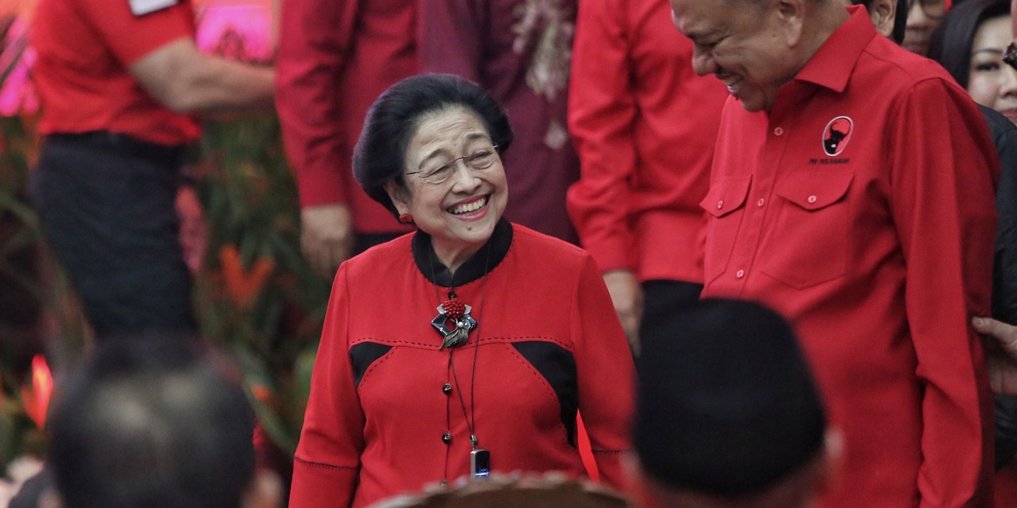 VIDEO: Celetukan Megawati Bilang Hasto Lebih Cengeng dari Ketum PDIP 