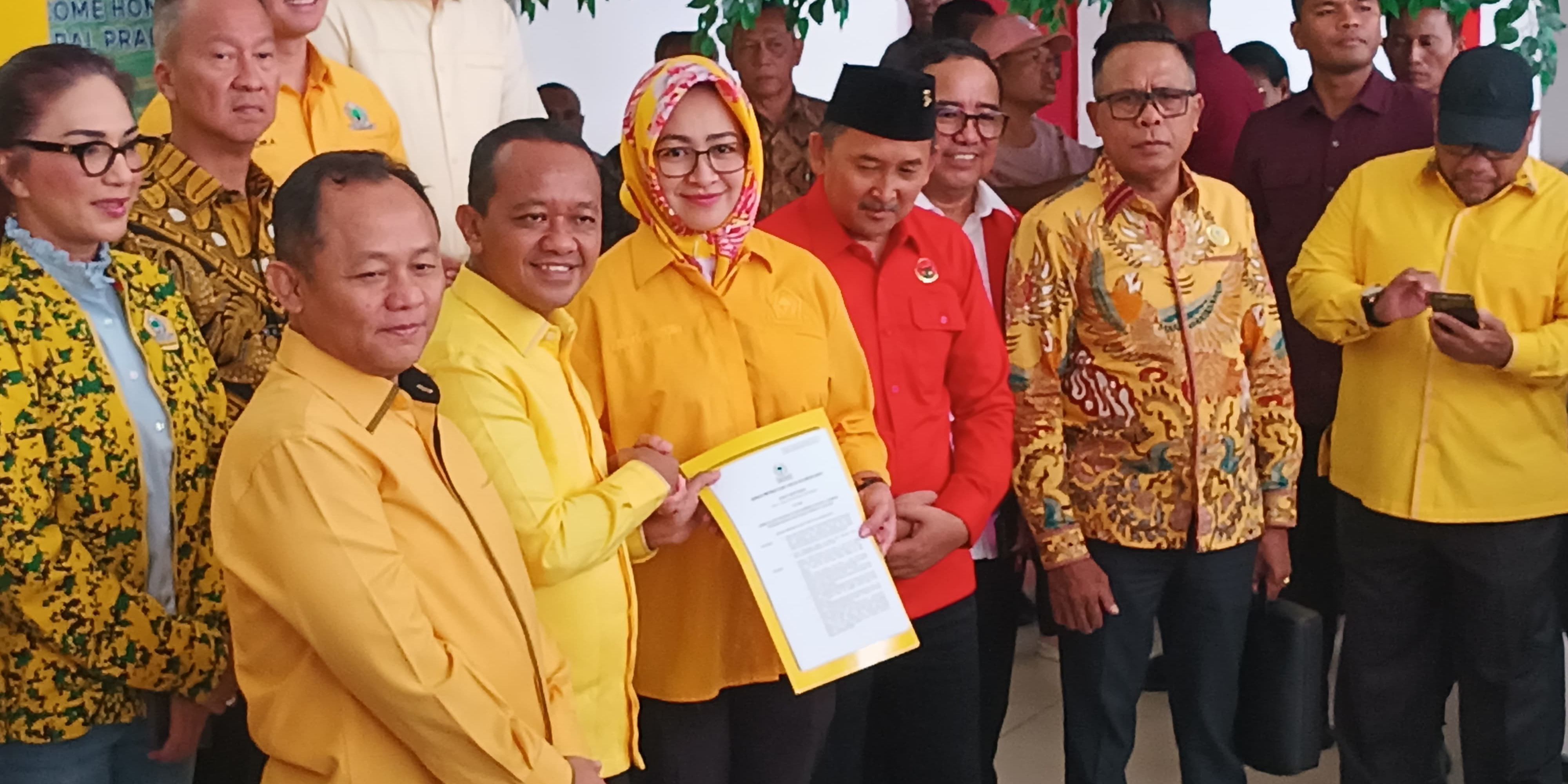 Golkar Dukung Airin, Bahlil ke Ade Sumardi: Kami Tidak akan Meminta Menukar Baju Kuning