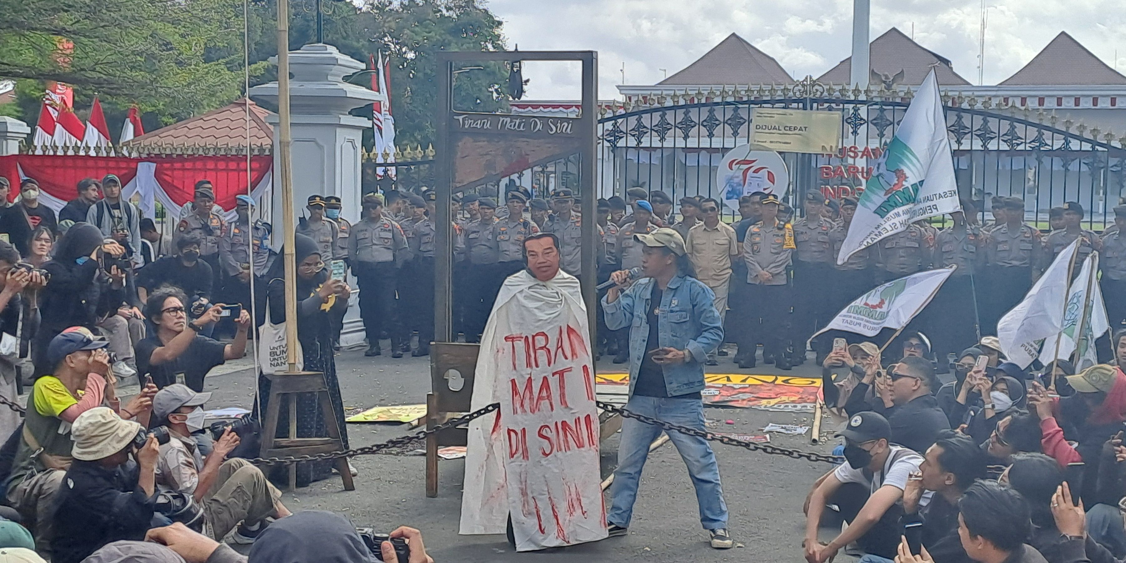 Aksi Jogja Memanggil Kembali Desak Jokowi Turun