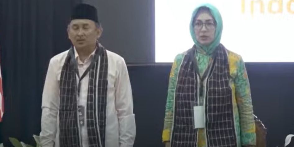 Berselendang Badui, Airin dan Ade Sumardi Daftar Cagub-Cawagub ke KPU Banten