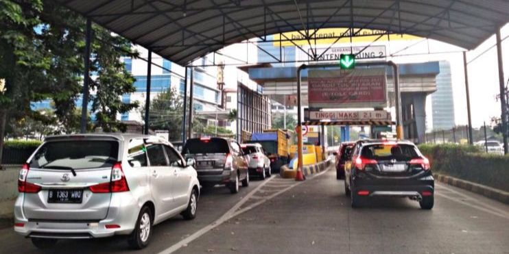 Info Terbaru: Sistem Pembayaran Jalan Tol Tanpa Sentuh Diberlakukan Bertahap Mulai Tahun Ini