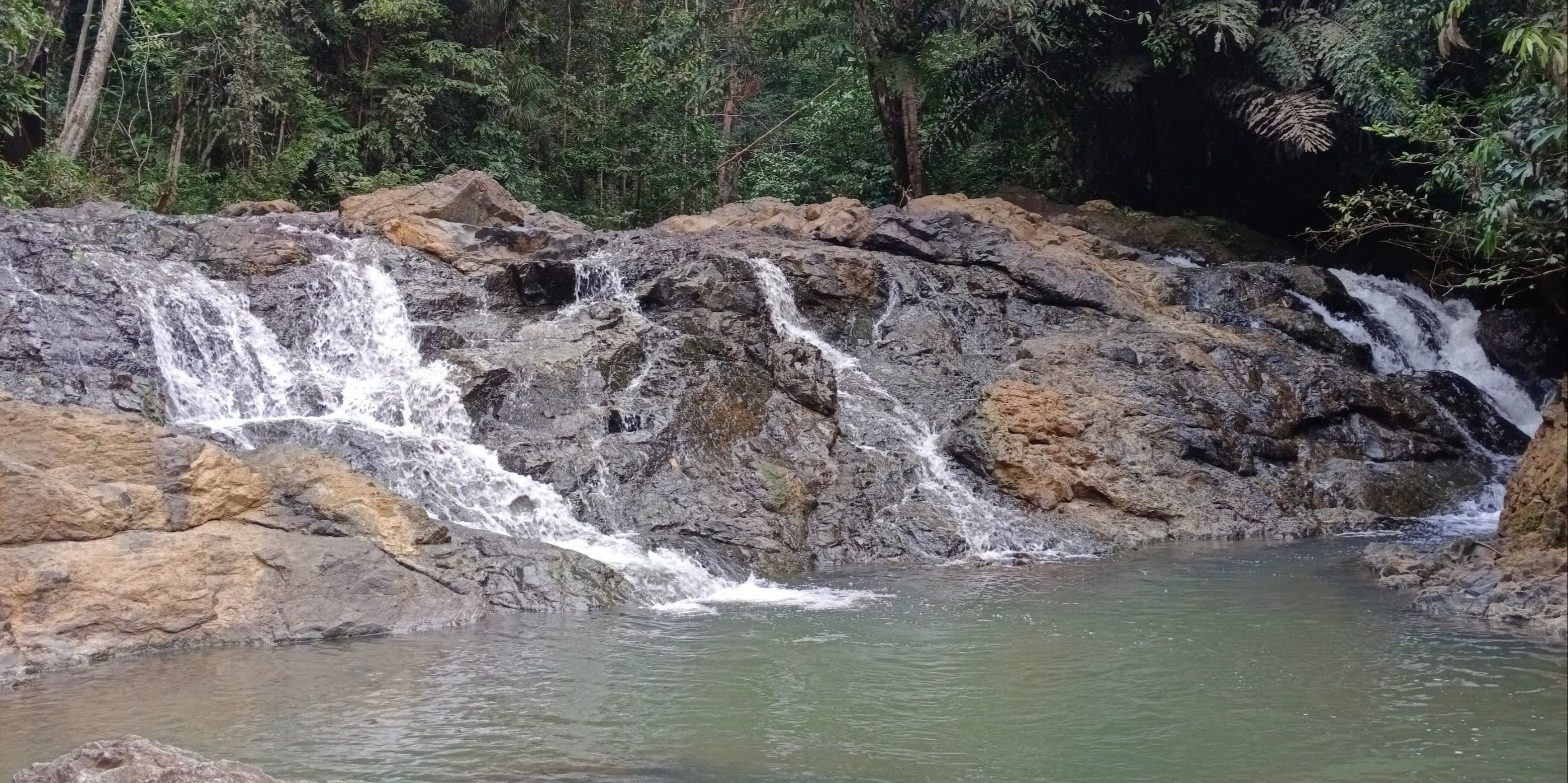 Indahnya Air Terjun Doyam Turu Lempesu