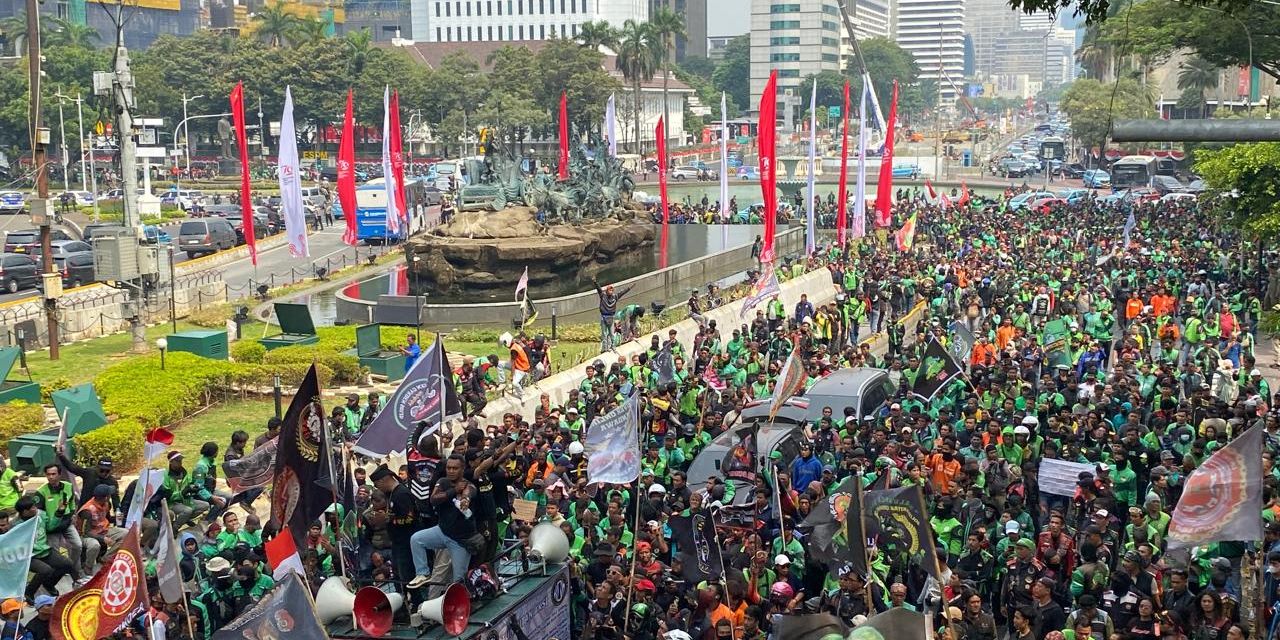 Tak Semua Ojol Turun ke Jalan Demo di Patung Kuda, Ini Alasannya