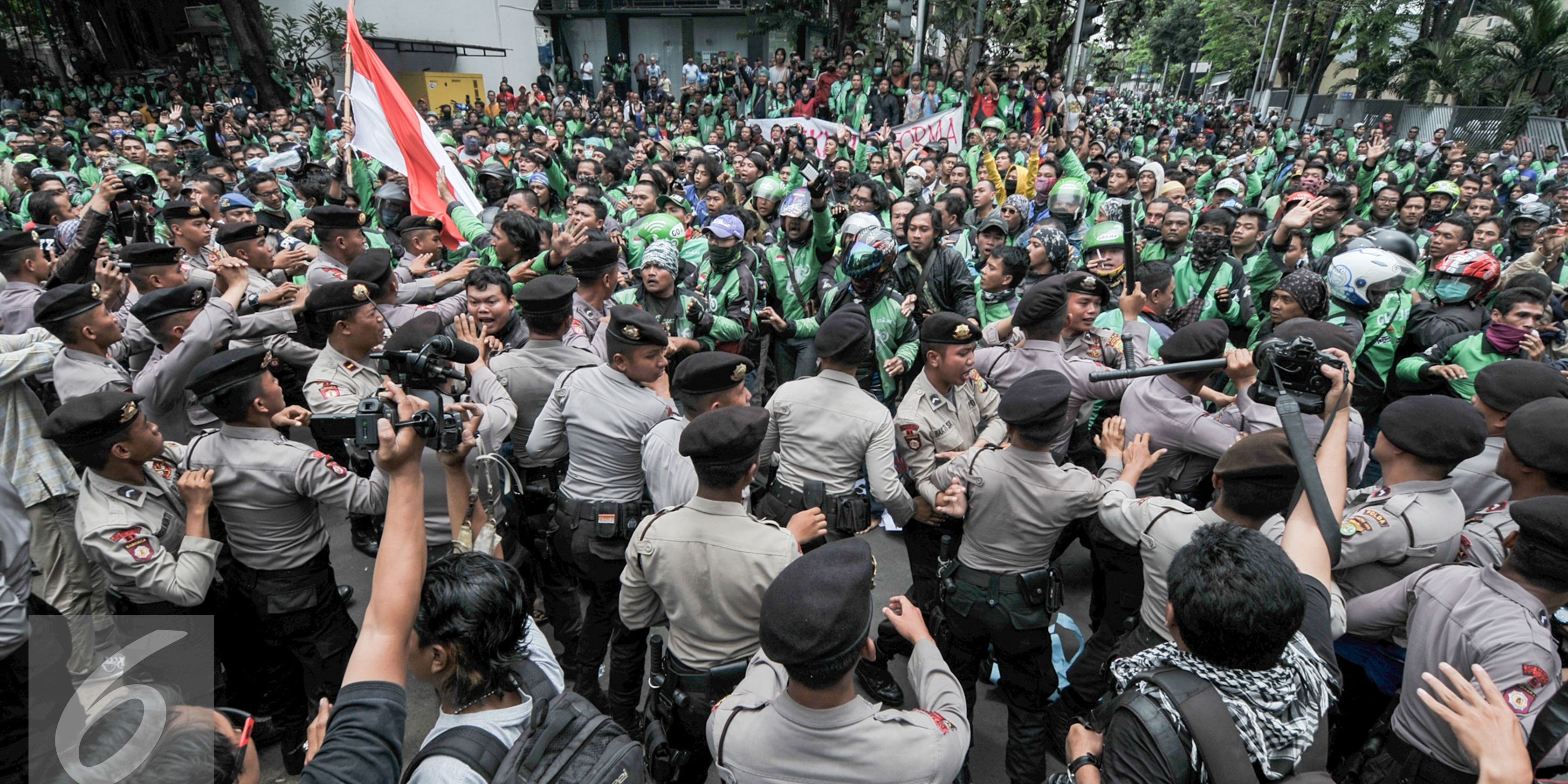 Oknum Mitra yang Larang Pengemudi Ojol Angkut Penumpang saat Demo Bakal Disanksi Tegas Gojek