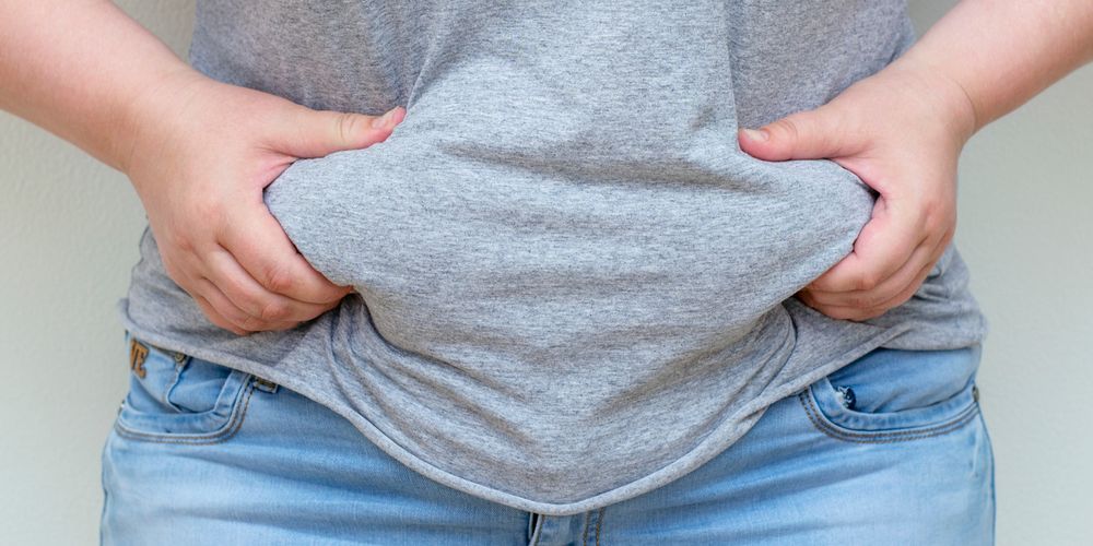 Tak Nyaman dengan Perut Bergelambir? Atasi dengan Tummy Tuck