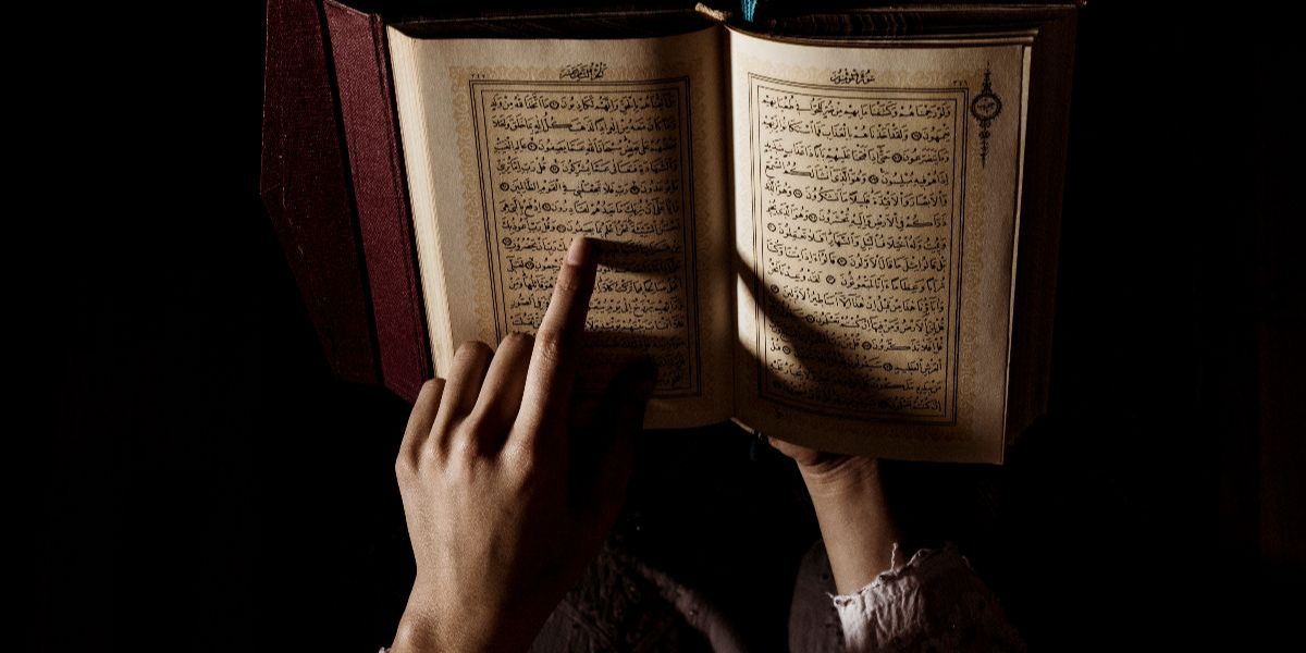 Mengapa Allah Pakai Kata 'Kami' di Al-Qur'an? Ini Penjelasannya Menurut Ustaz Khalid Basalamah dan UAH