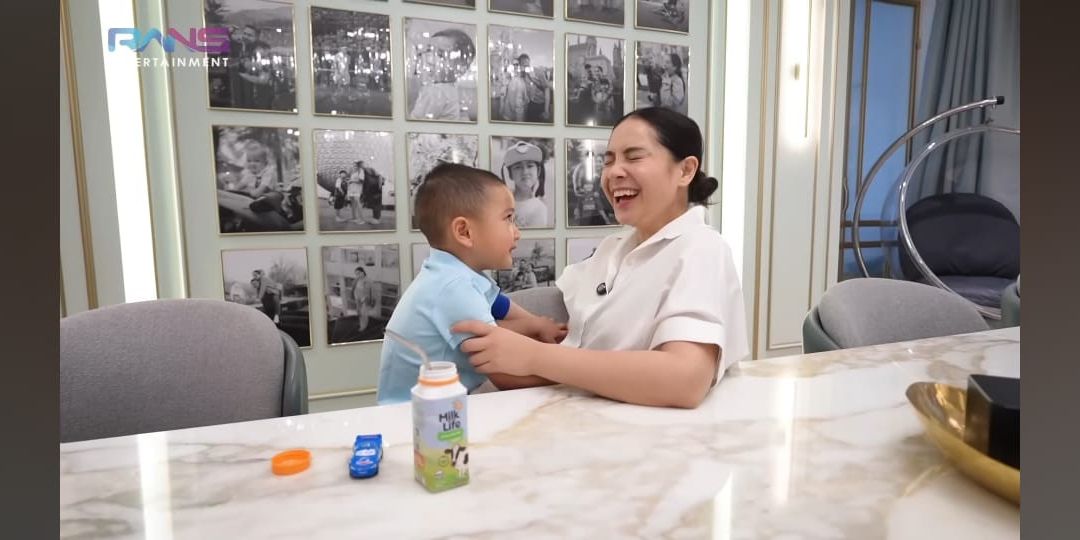 Nagita Slavina Minta Pilih Satu, Begini Sikap Lucu Rayyanza yang Bikin Ngakak