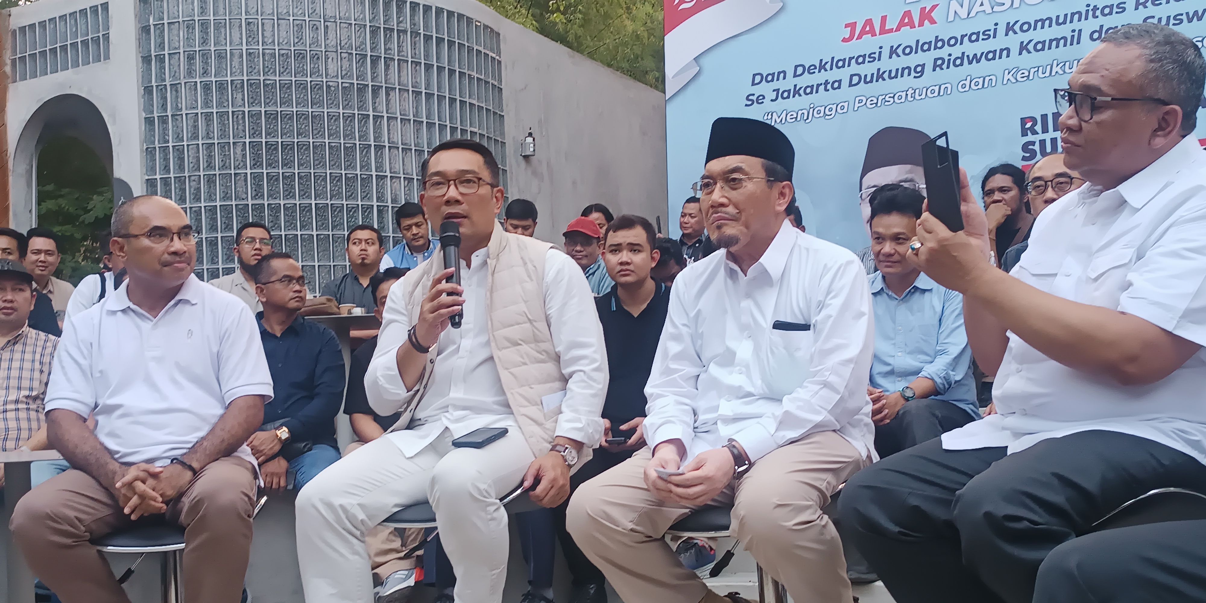 Ridwan Kamil Diskusi dengan Turis Asing: Wisatawan Kebingungan Ngabisin Semalam di Jakarta