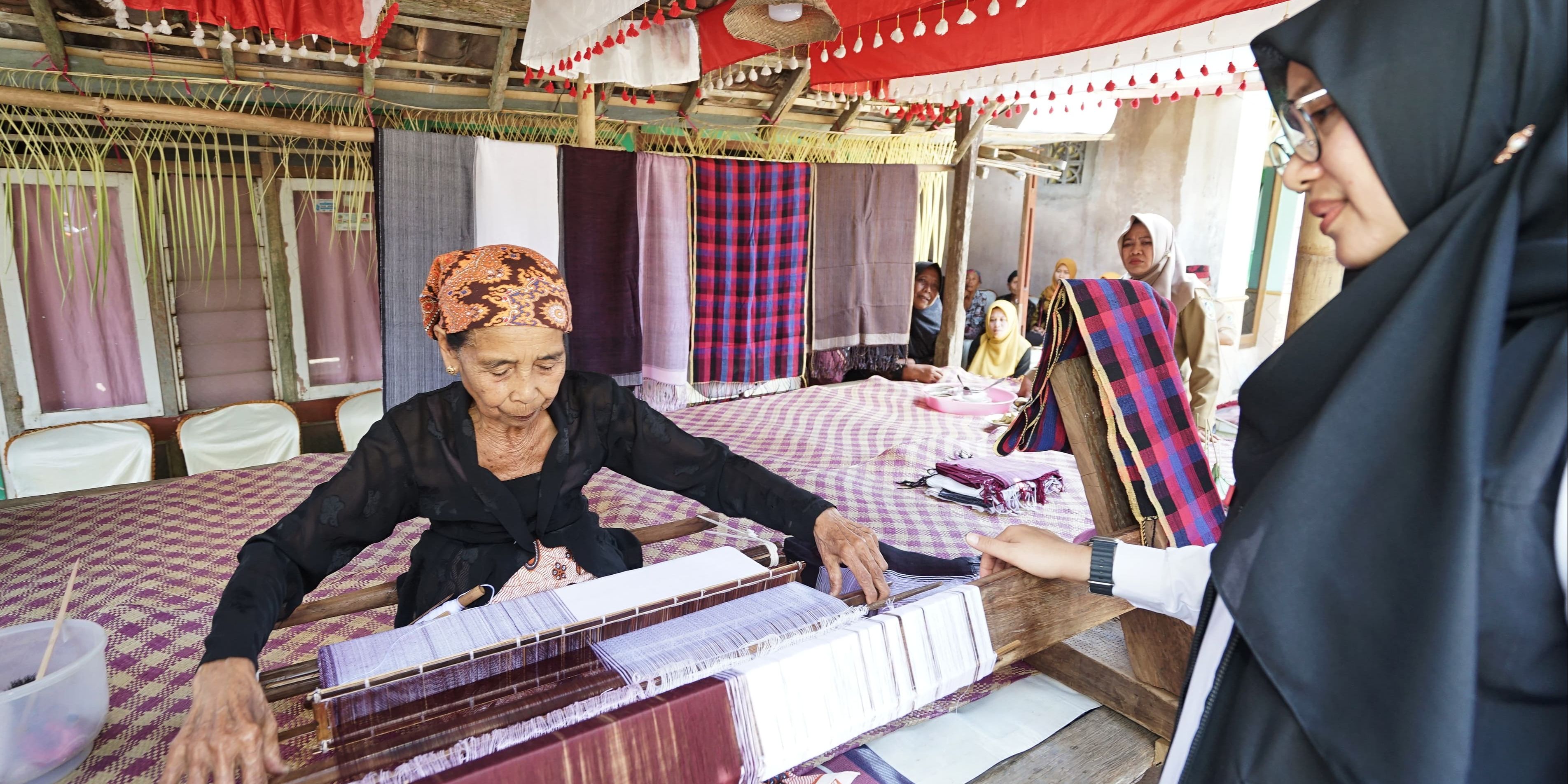 Mengenal Siami, Perajin Tenun Tradisional asal Banyuwangi