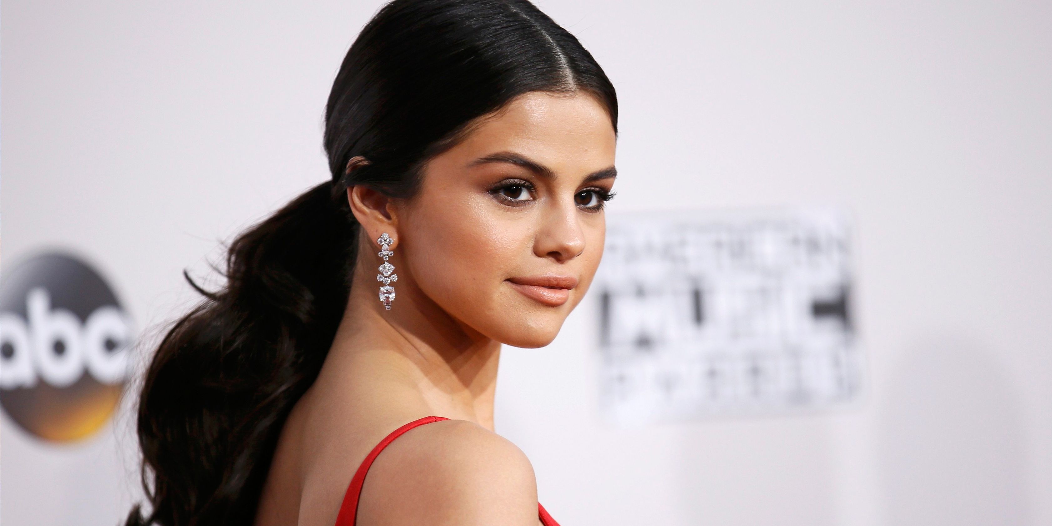 Sukses Jalankan Bisnis Kecantikan, Kini Selena Gomez Jadi Miliarder Berharta Rp20 Triliun