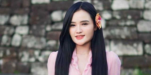 Angkat Bicara soal Royalti Lagu Asmalibrasi, Ini Sosok Fanny Soegi