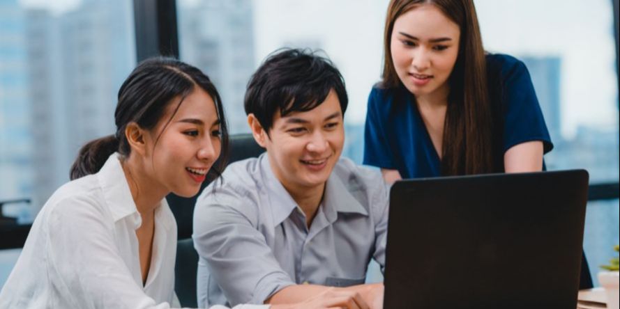 Ini yang Harus Anda Lakukan Jika Melihat Teman Satu Kantor Mengalami Stress