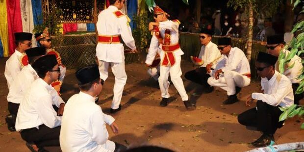 Mengenal Mendu, Teater Rakyat Melayu yang Identik dengan Acara Hajatan