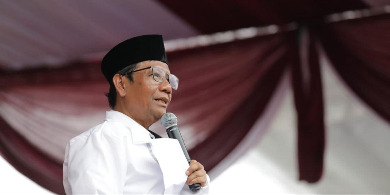 Mahfud MD Tegas Bantah Amien Rais Soal Jokowi Minta Maaf ke PKI: Itu Tidak Benar