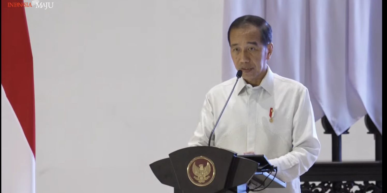 VIDEO: Presiden Jokowi Kumpulkan TNI-Polri di IKN, Ucap Permohonan Maaf Jelang Akhir Jabatan