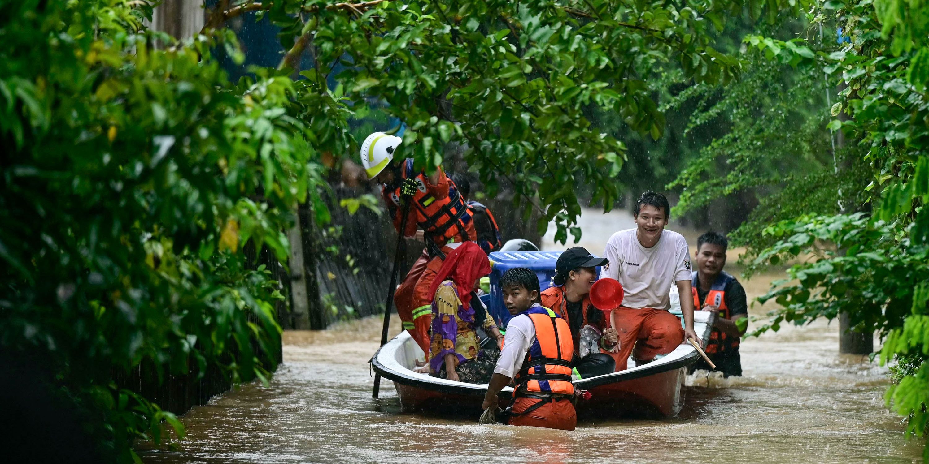 Kemlu Pastikan Tidak Ada WNI jadi Korban Topan Yagi di Vietnam