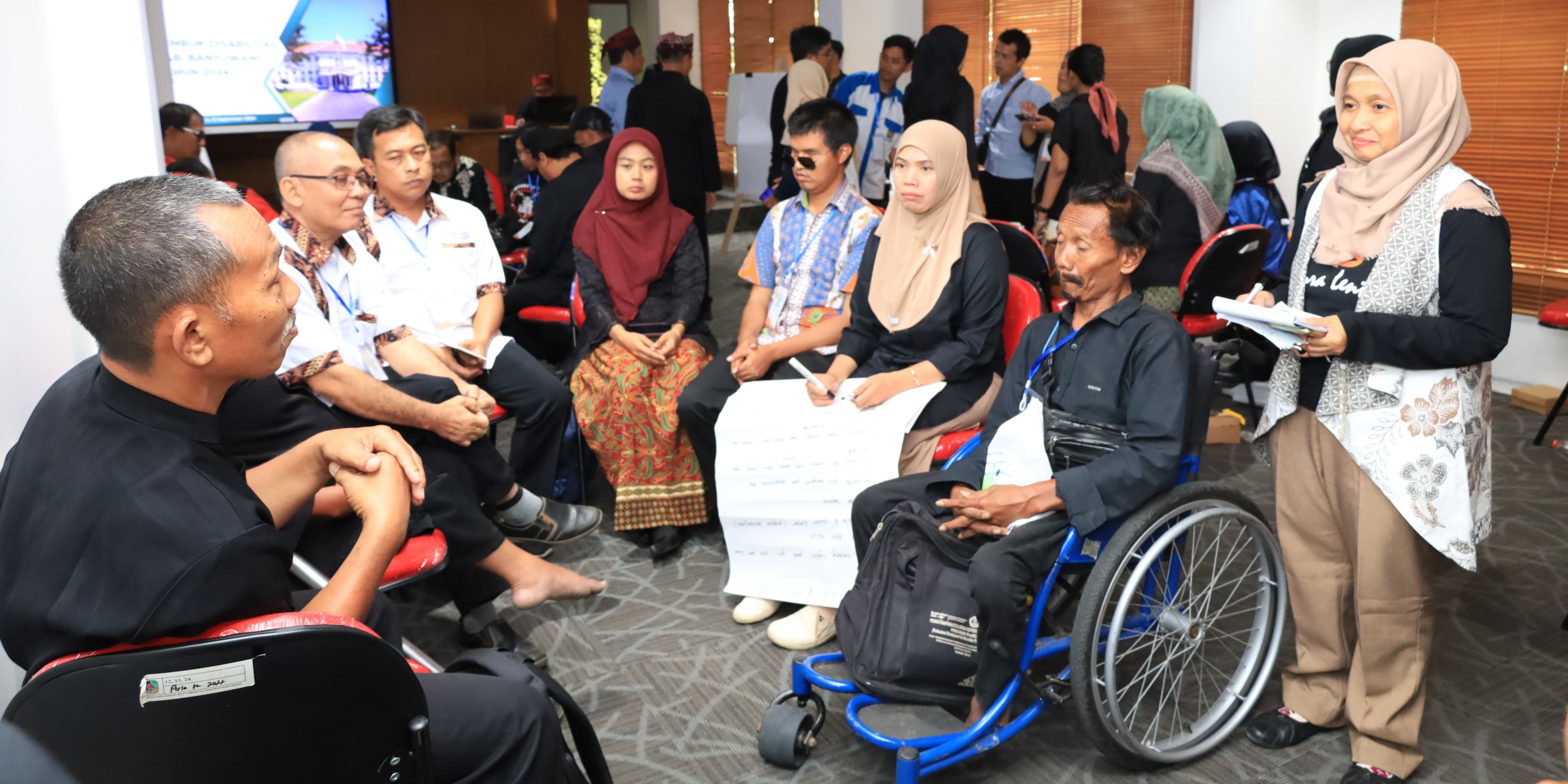 Bupati Ipuk Serap Aspirasi di Rembug Disabilitas