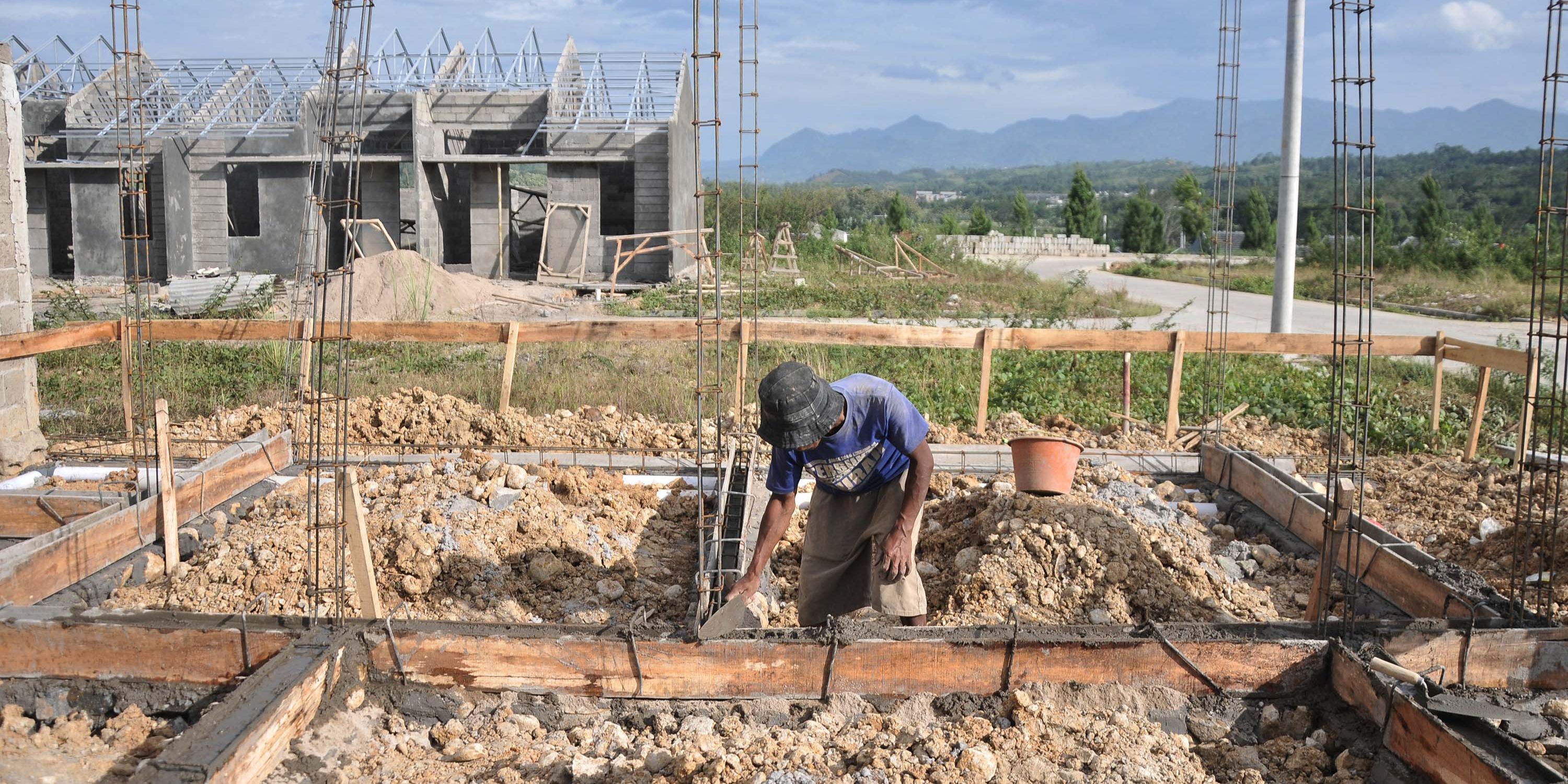 Mana yang Lebih Baik, Beli Rumah atau Tanah Kosong?