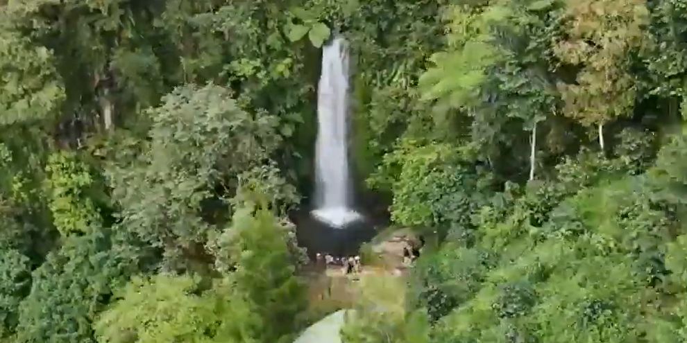 Rekomendasi Spot Libur Tanggal Merah: Berenang di Curug Cidulang yang Jernih, Bisa Sekaligus Camping di Kebun Kopi Hijau