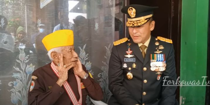 Jenderal Bintang Satu Kagum saat Sambangi Rumah Veteran Berusia 107 'Kita Belum Tentu Bisa Nyampe'