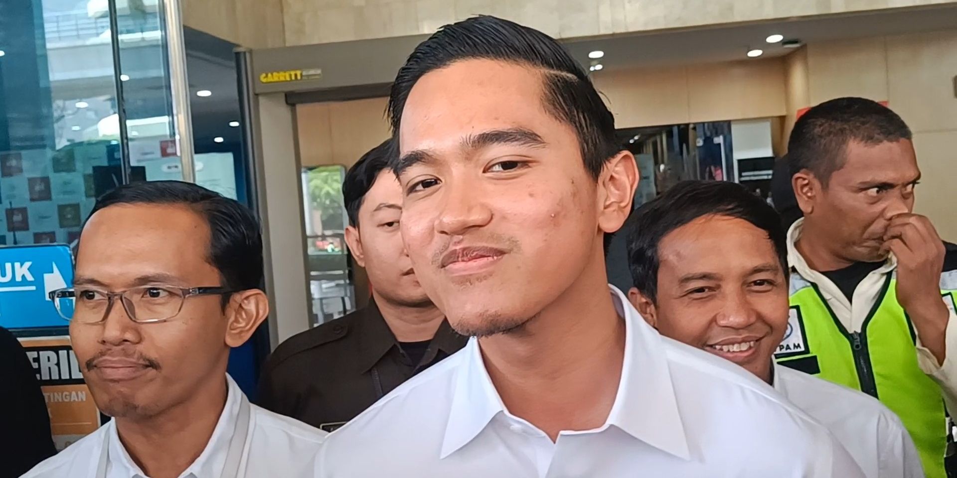 Kaesang Mendadak Datangi Gedung KPK Klarifikasi soal Jet Pribadi: Bukan Karena Undangan, Inisiatif Saya