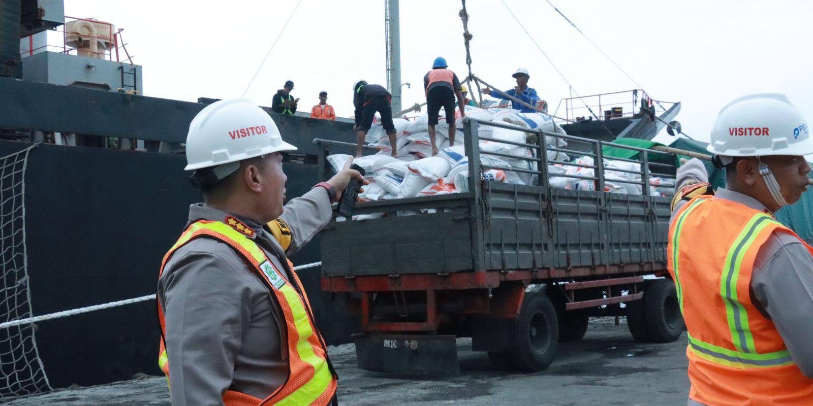 Neraca Perdagangan Indonesia Surplus 52 Bulan Berturut-turut