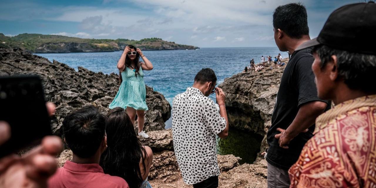 Pemerintah Rombak Pariwisata di Bali, Turis Pembuat Onar Langsung Dideportasi