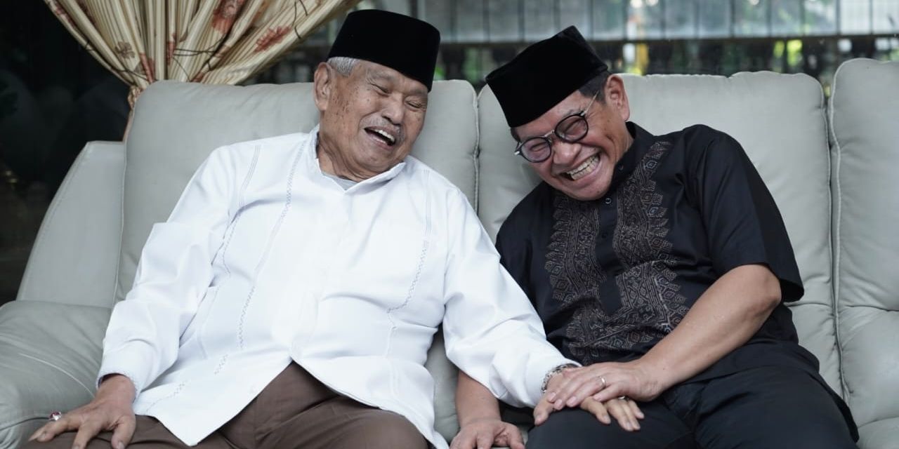 Sowan ke 'Dedengkot Betawi' Babe Nuri, Pramono Beberkan Program Kesejahteraan bagi Warga Jakarta