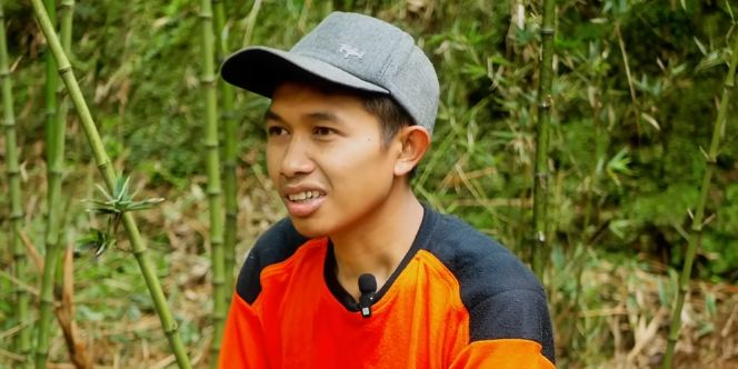 Tinggalkan Kota Demi Meneruskan Pekerjaan Ortu, Pemuda Ini Kembangkan Petani Bambu Cendani Untuk Memajukan Perekonomian Desa