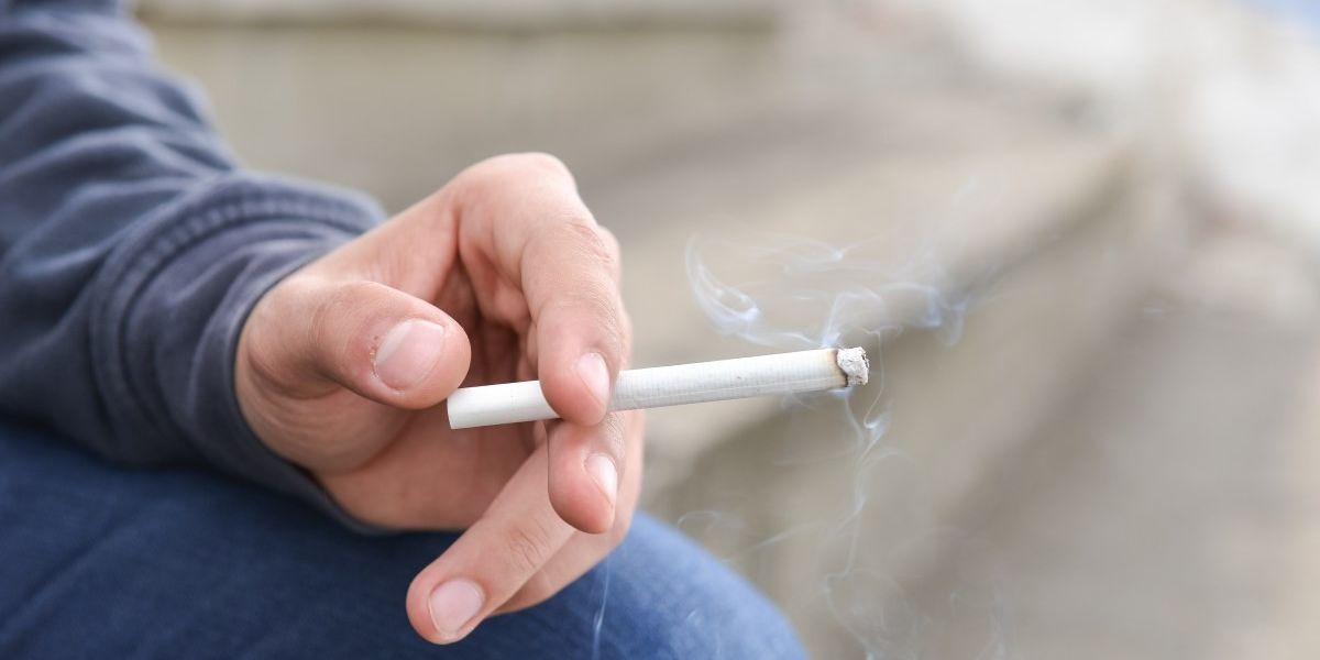 Bahaya Asap Rokok yang Menempel pada Pakaian, Begini Cara Menghilangkannya