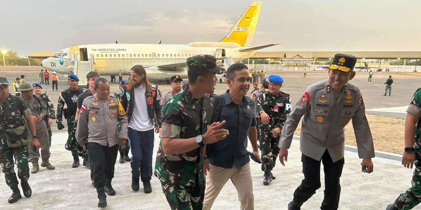 Satgas Damai Cartenz Ungkap Strategi di Balik Pembebasan Pilot Susi Air Philip Mehrtens