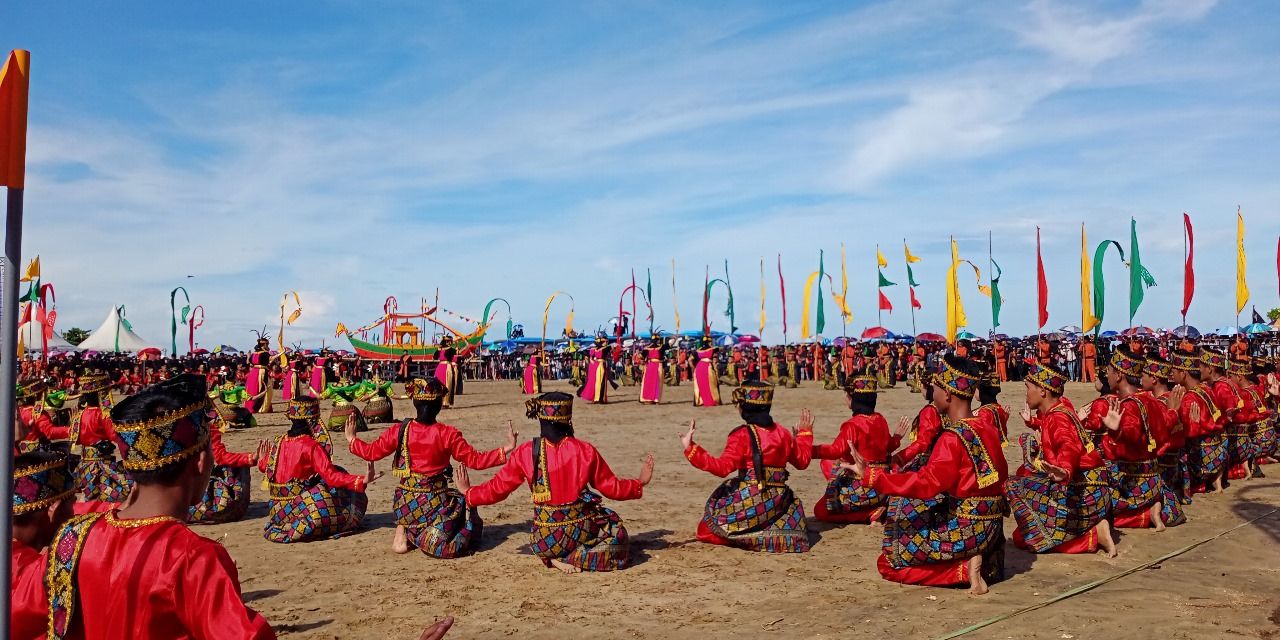 Tari Massal Iraw Tengkayu Gunakan Koreografi 2017