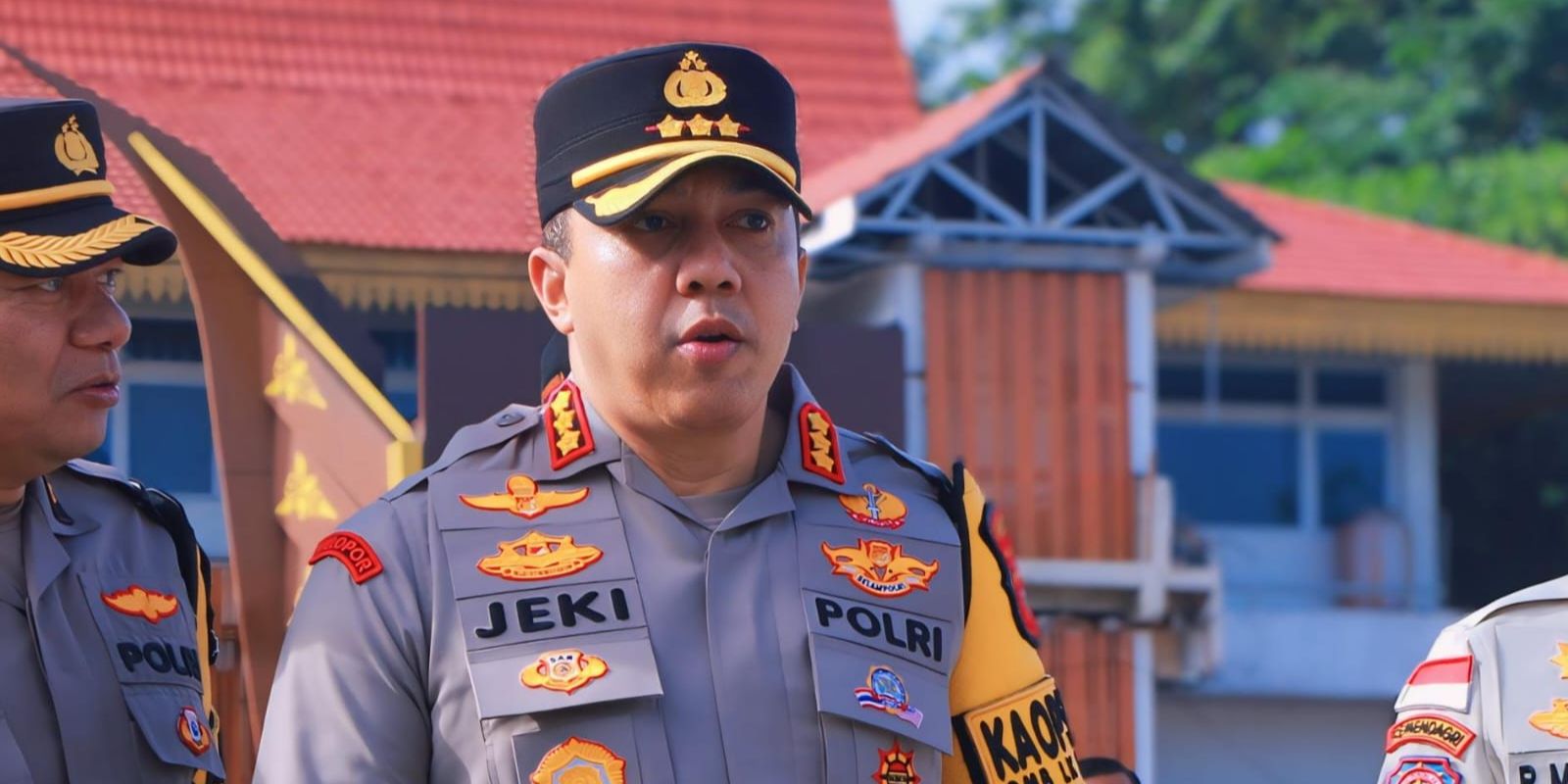 560 Polisi Diterjunkan Kawal Penetapan Paslon Pilkada Pekanbaru