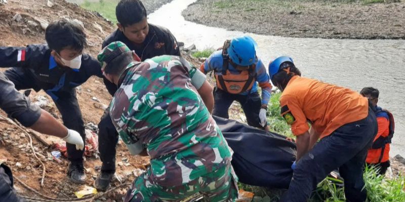 Identifikasi 7 Jenazah di Kali Bekasi, RS Polri Minta Keluarga Bawa KK hingga Sikat Gigi Korban