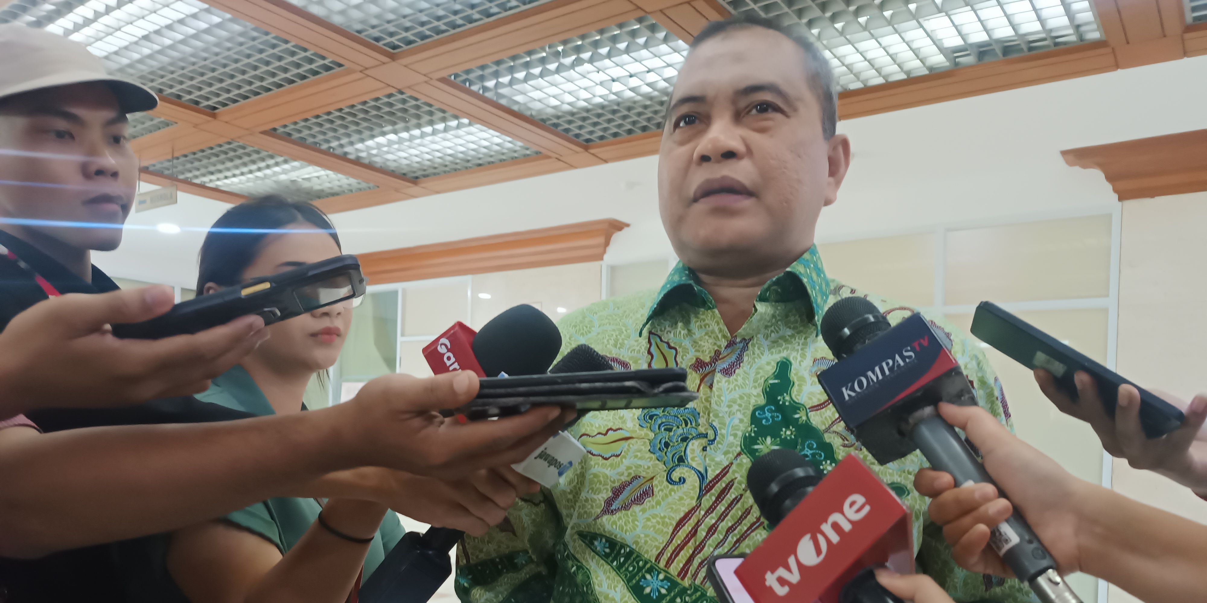 Pansus Haji DPR Sindir Keras Menag, Lebih Pentingkan Kegiatan Fashion Week Dibanding Rapat Klarifikasi