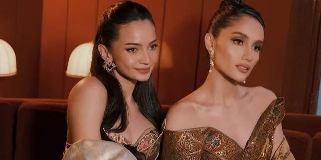 7 Foto Enzy Storia dan Cinta Laura Kenakan Gaun Batik di Paris Fashion Week 2024, Cantik Memukau