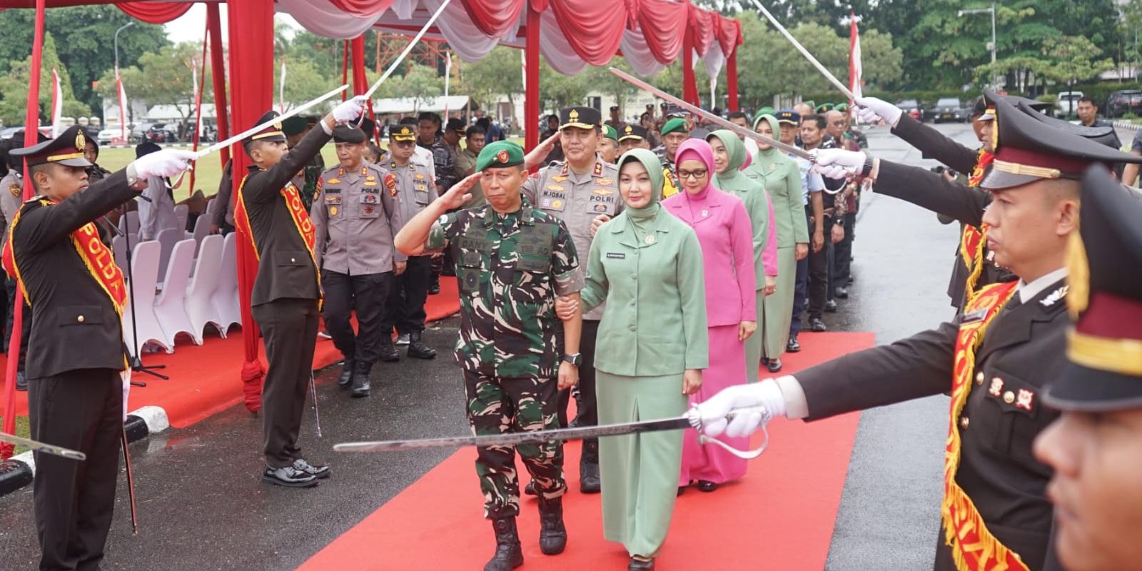 Promosi Pati TNI, Begini Momen Pelepasan Brigjen TNI Dany Rakca dengan Tradisi Pedang Pora