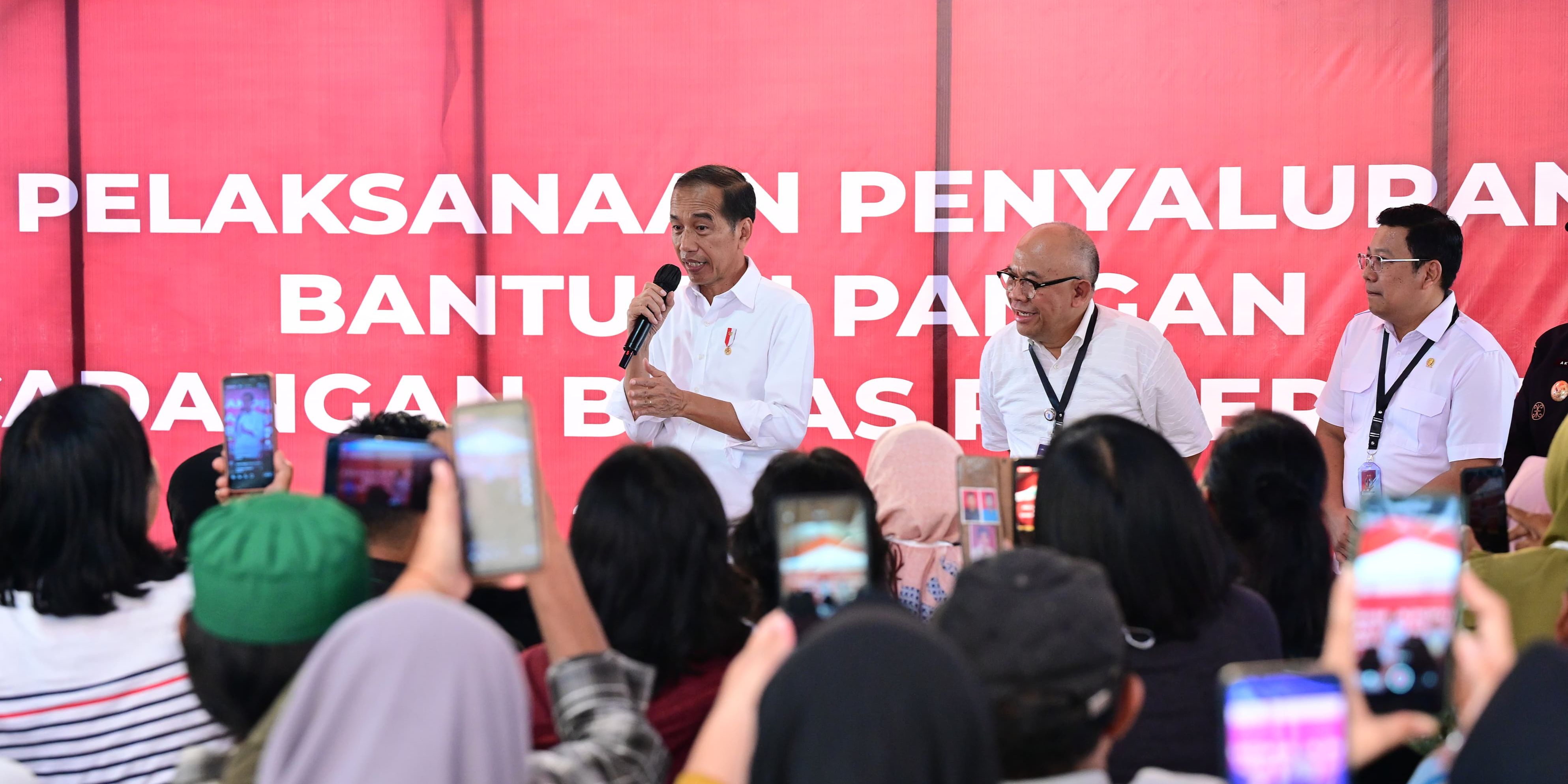 Warga Keluhkan Listrik di Berau, Jokowi Langsung Hubungi Menteri BUMN dan Dirut PLN