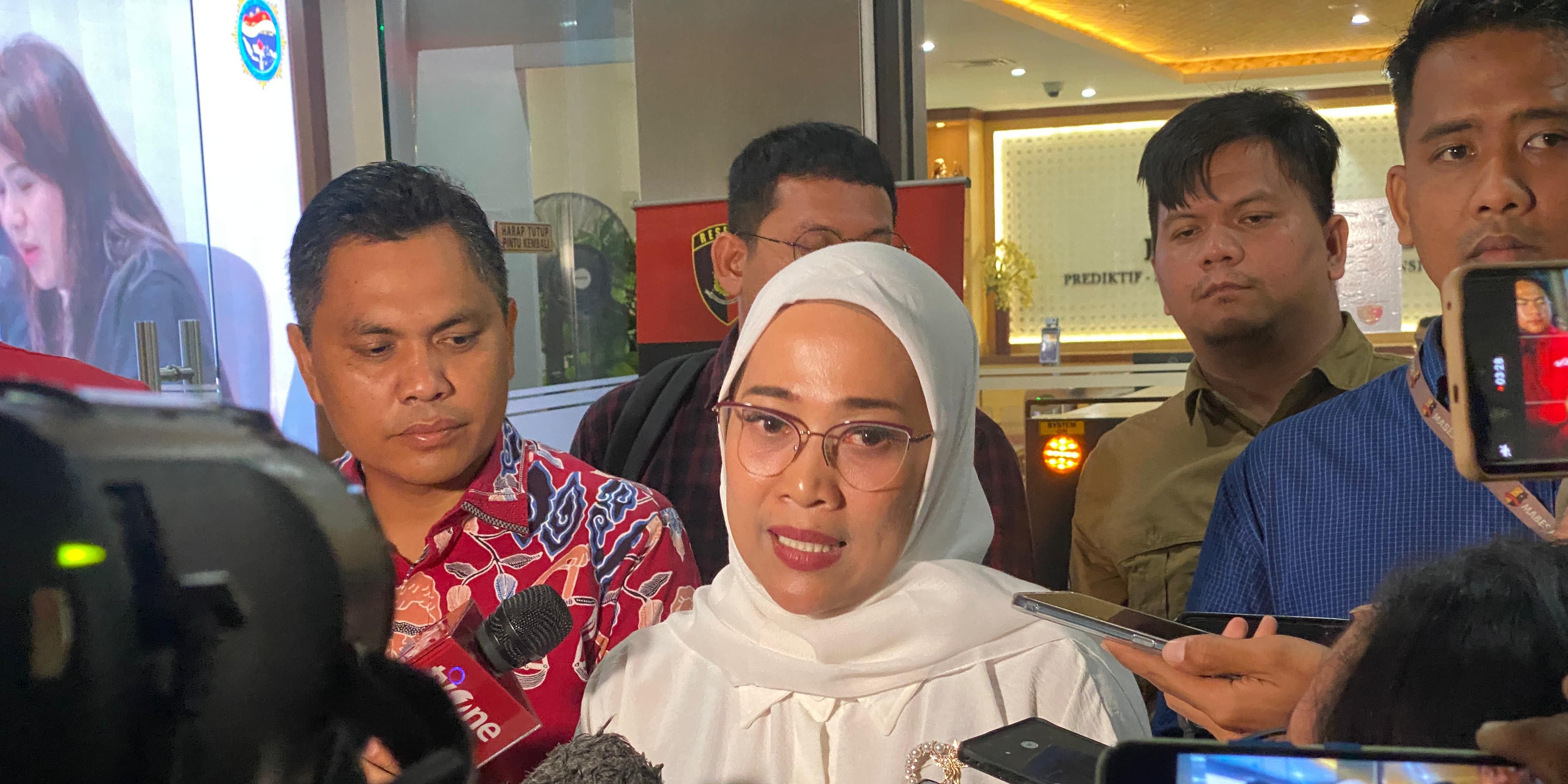 Blak-blakan Perlawanan Tia Rahmania hingga Singgung Ketum PDIP Megawati