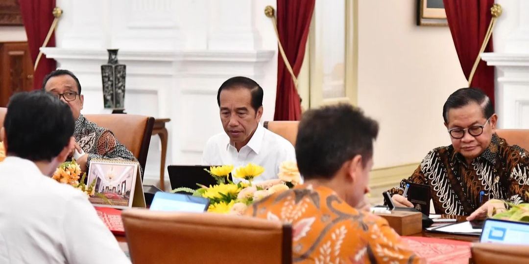 Jokowi: Selamat Datang Yang Teramat Mulia Paus Fransiskus di Indonesia