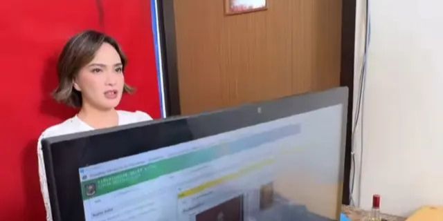 Niat Sampai Panggil MUA, Begini Hasil Foto KTP Shandy Aulia Ramai jadi Perbincangan