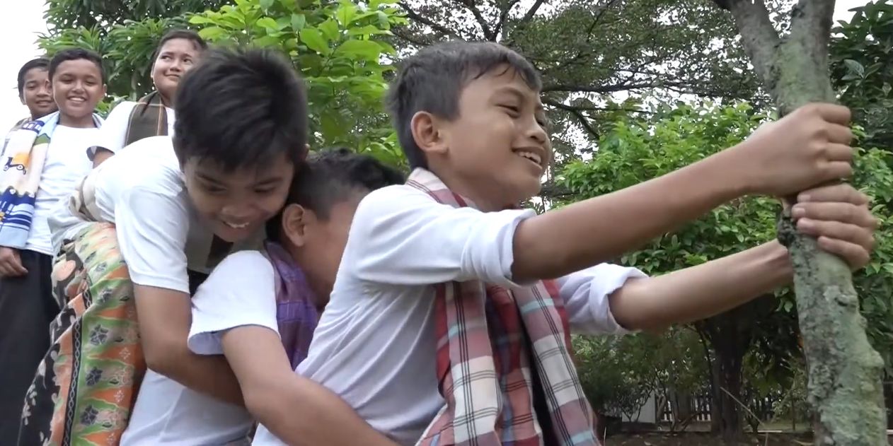 Mengenal Permainan Anak Khas Betawi Tuk Tuk Ubi yang Kini Langka, Bikin Pintar