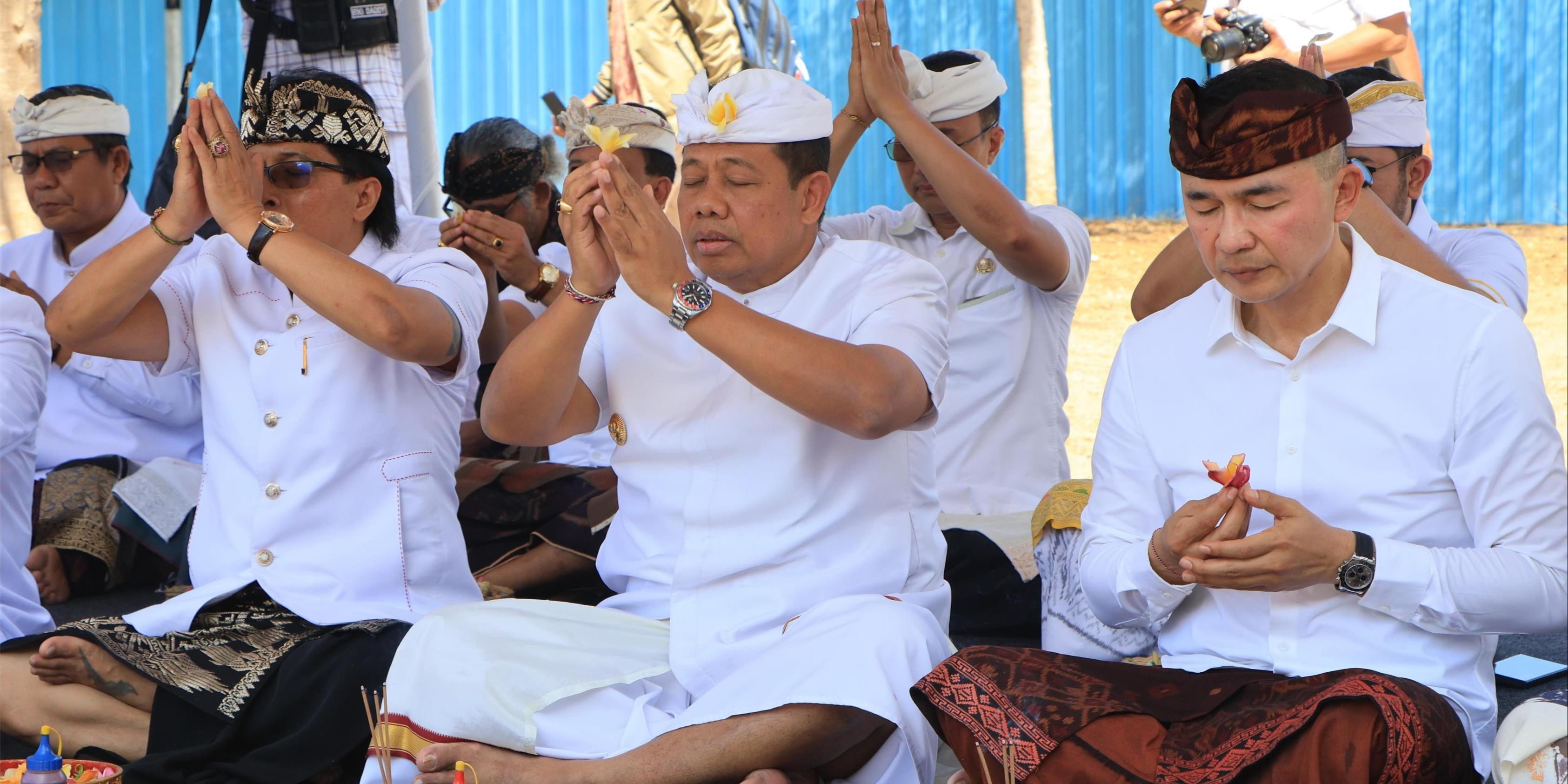 Upacara Adat Ngeruwak Tandai Pembangunan LRT Bawah Tanah di Bali