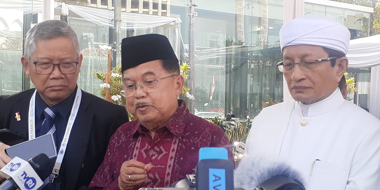 Jusuf Kalla: Paus Fransiskus Sosok Sederhana dan Penuh Kedamaian