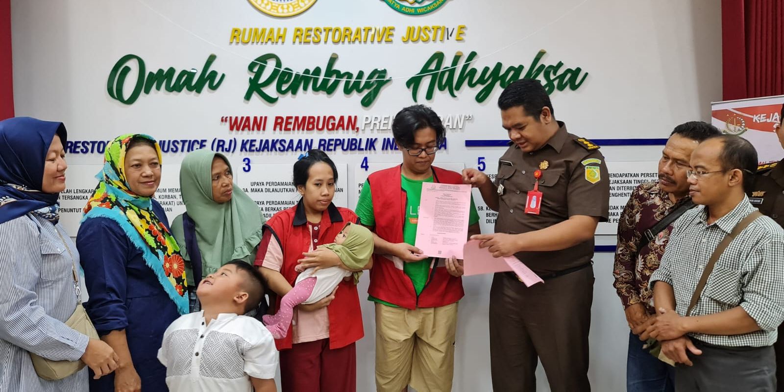 Cerita Sepasang Kekasih Buang Bayi ke Rumah Orang Tua sampai Perkara Dihentikan Kejaksaan