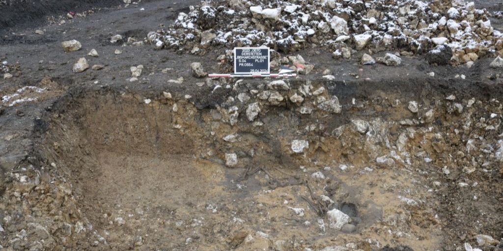 Arkeolog Temukan Makam Kuno Berisi Sisir dari Abad ke-4 yang Masih Utuh, Begini Bentuknya