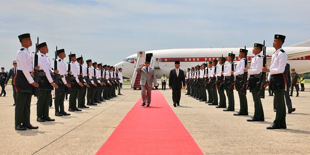 Menhan Prabowo Tiba di Brunei Darussalam untuk Bertemu Seri Sultan Haji Hassanal Bolkiah