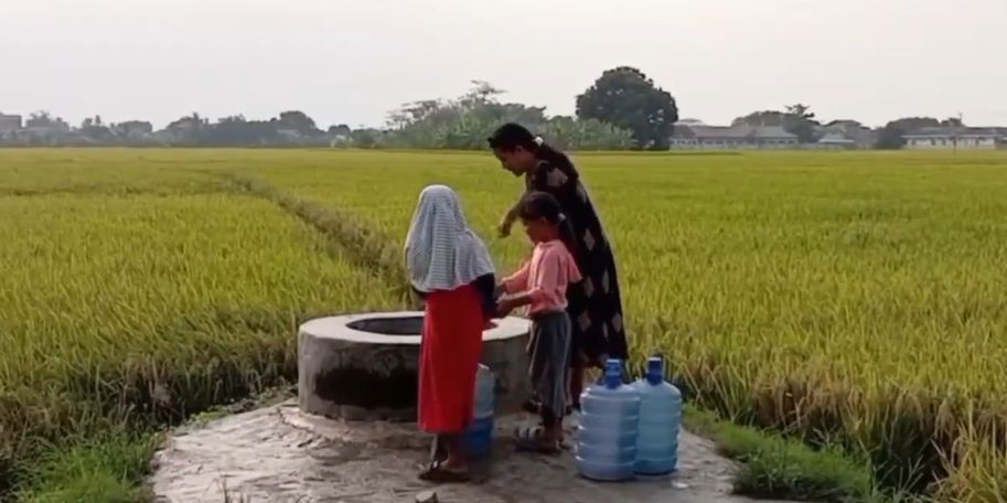 Cerita Sumur Tua Keramat di Tengah Sawah Serang, Tak Pernah Kering Meski Kemarau Ekstrim